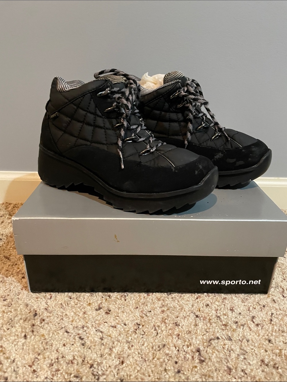 Sporto Black Quilted Lace-Up Wedge Booties Size 8